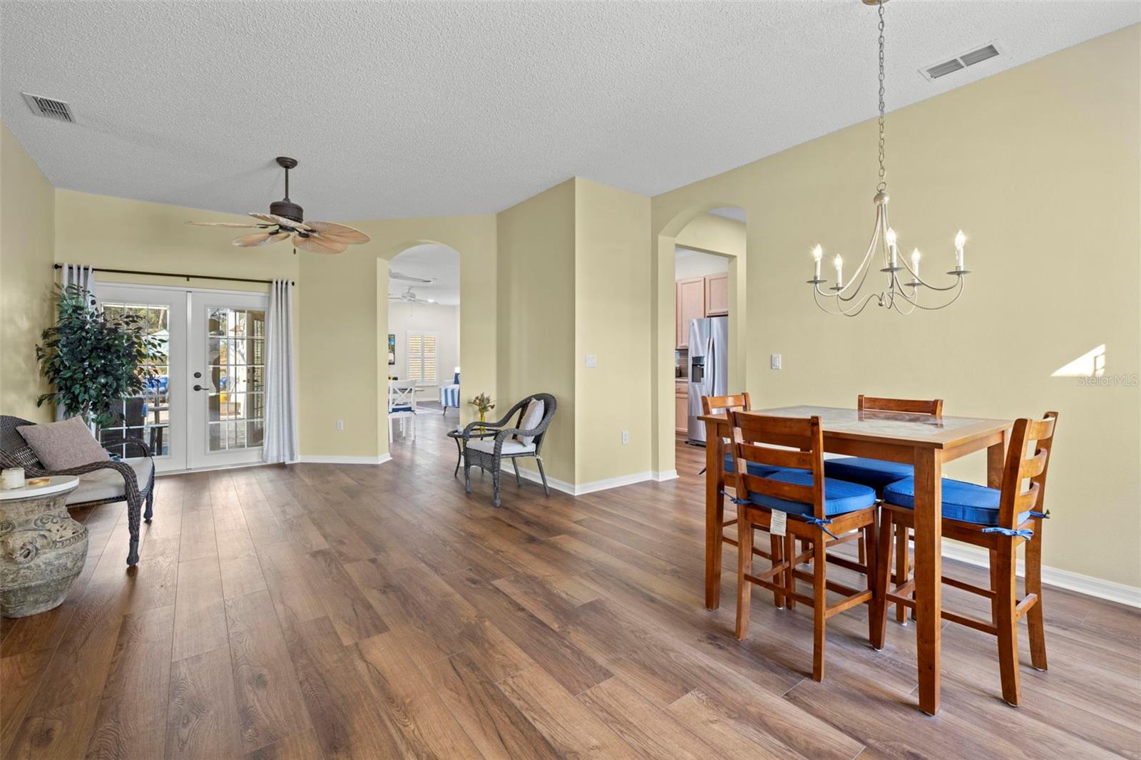 Image 4 of 54 For 332 Mcintosh Court