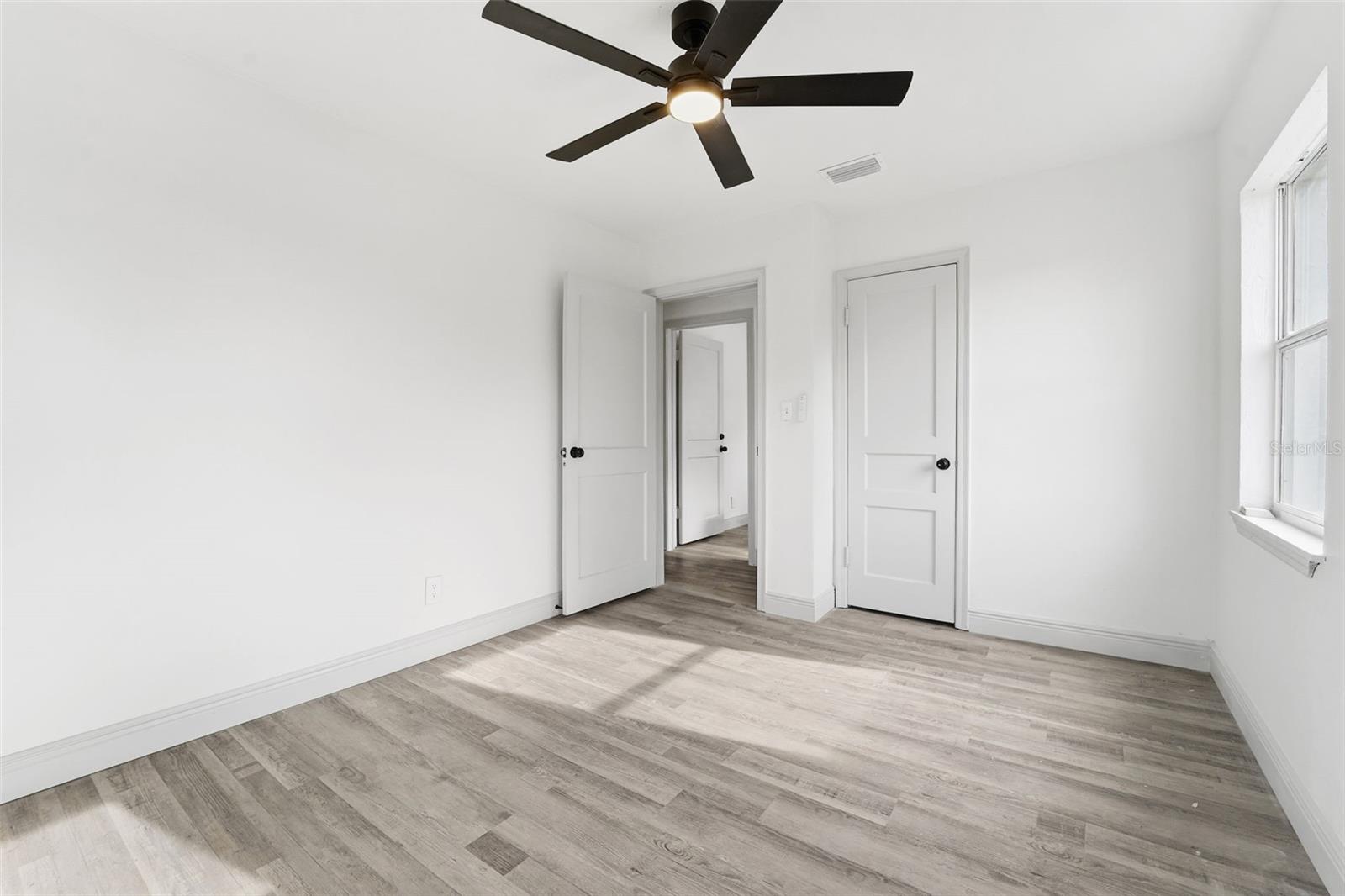 Image 25 of 25 For 1215 Nicholson Street