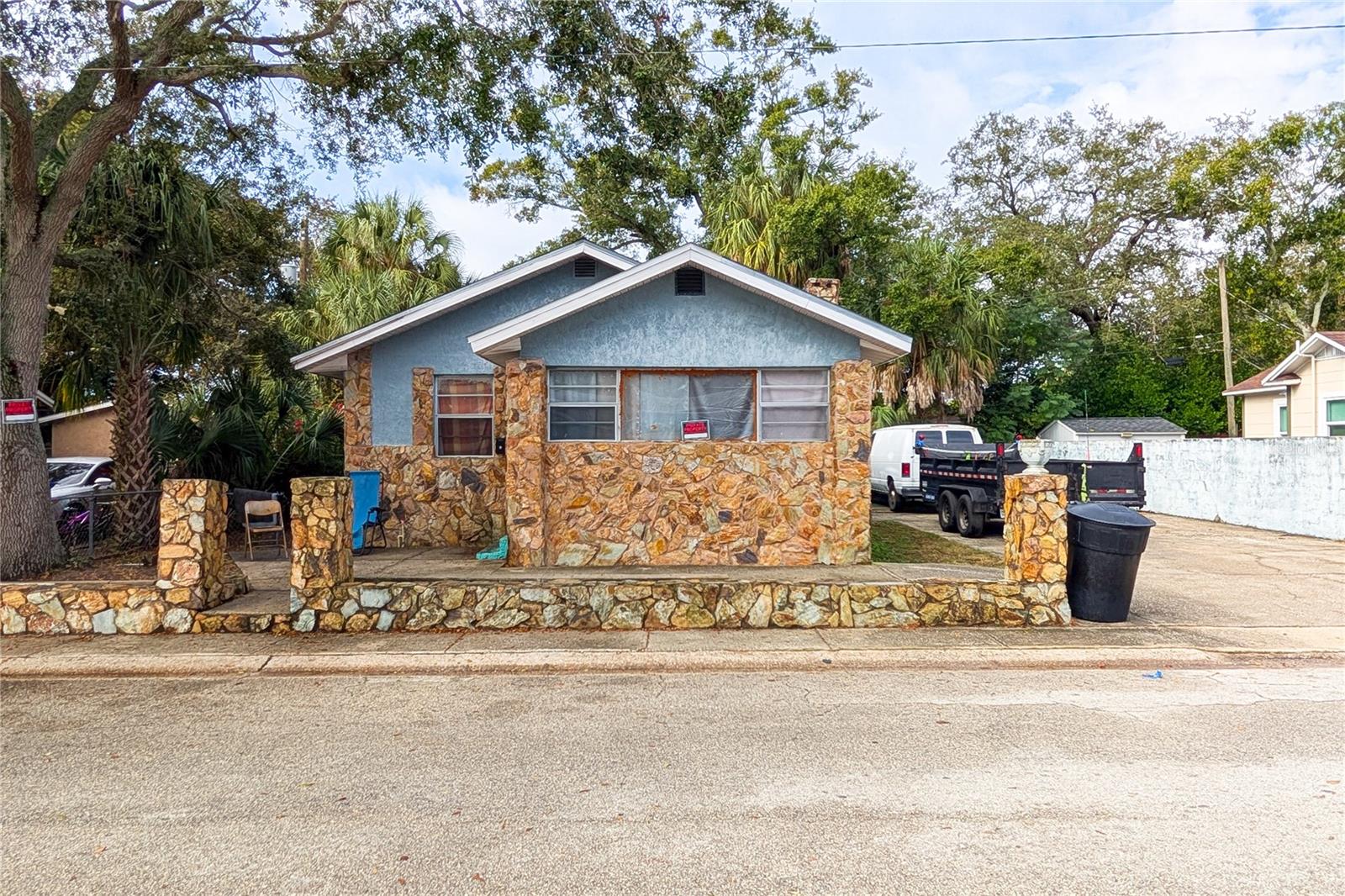 Image 8 of 9 For 2011 Auburn Street S