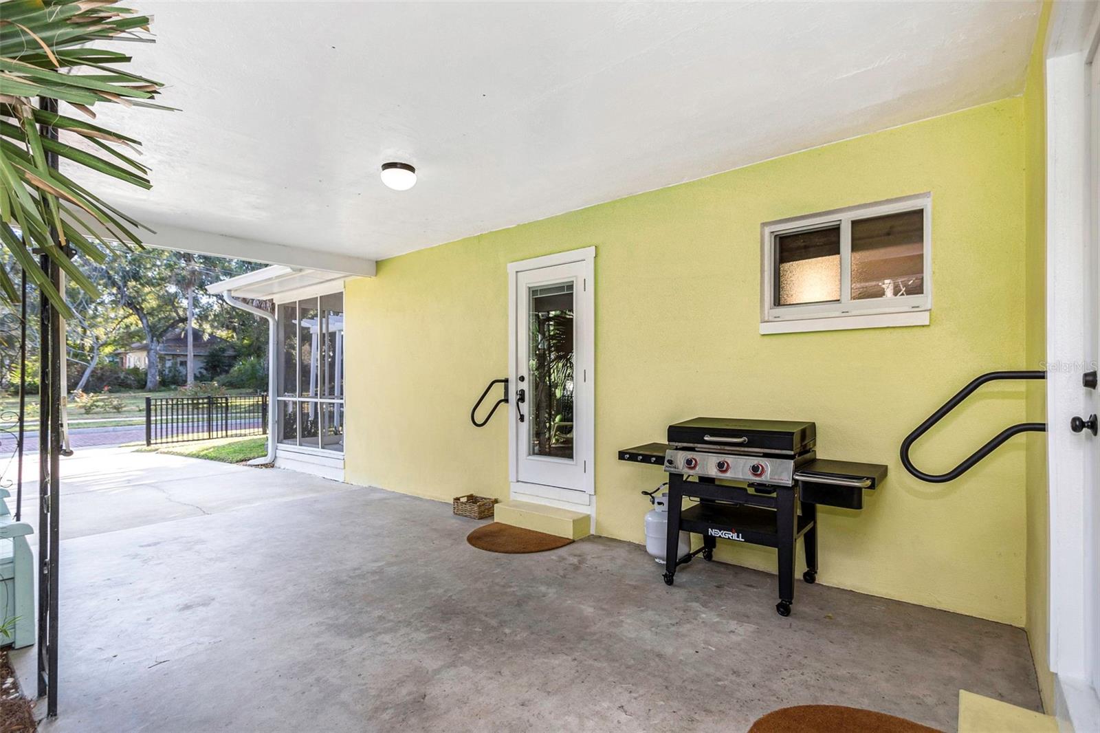 Image 16 of 49 For 116 Read Street