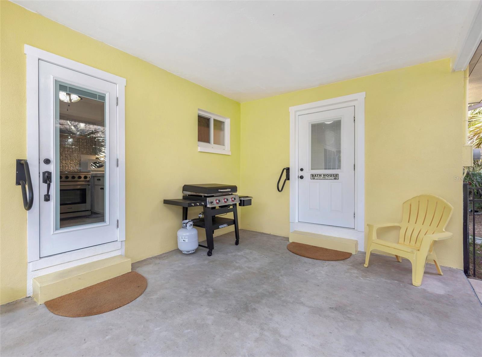 Image 19 of 49 For 116 Read Street