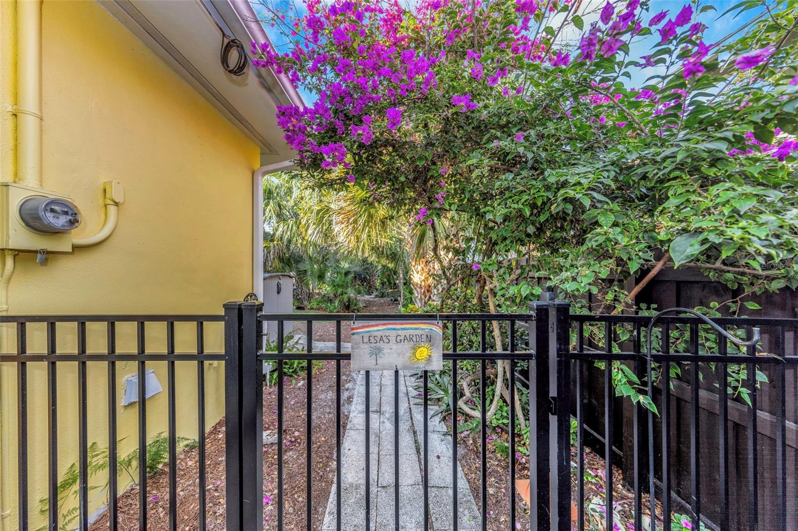 Image 22 of 49 For 116 Read Street