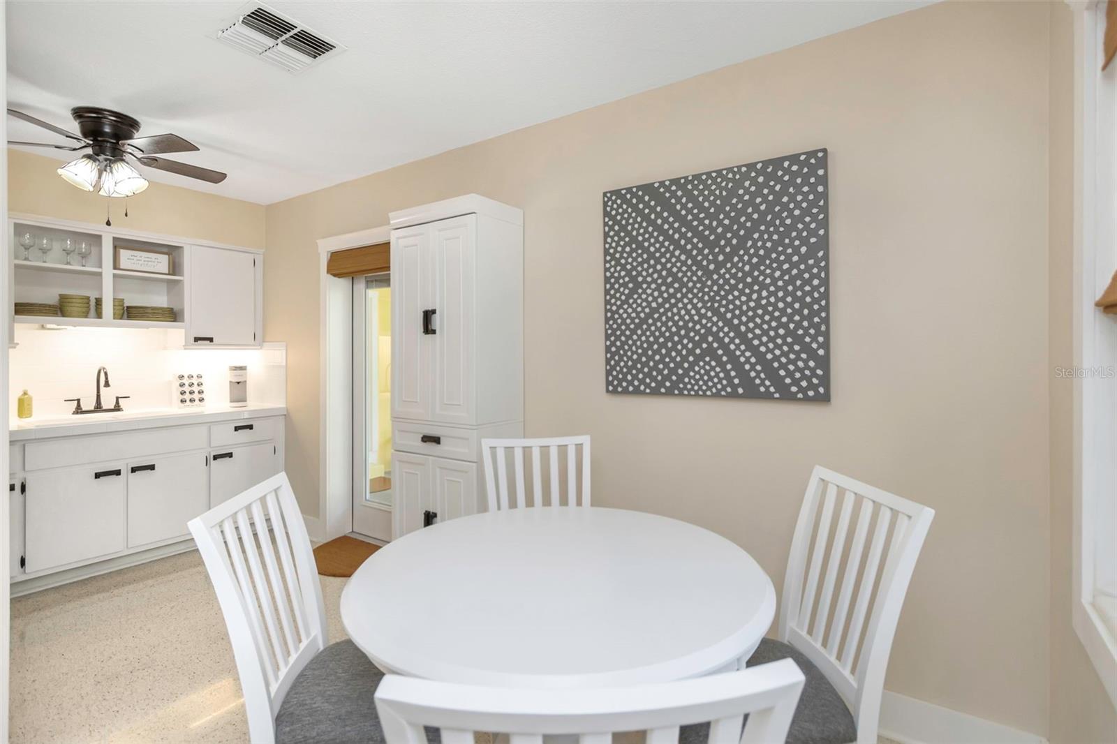 Image 29 of 49 For 116 Read Street