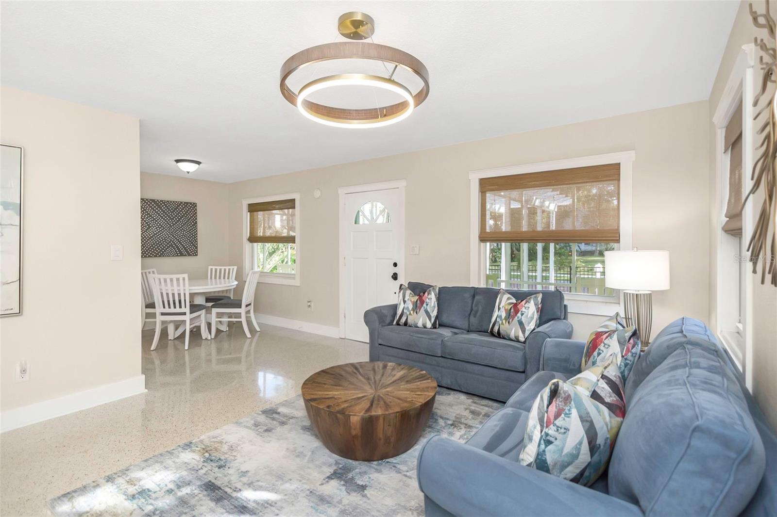 Image 32 of 49 For 116 Read Street