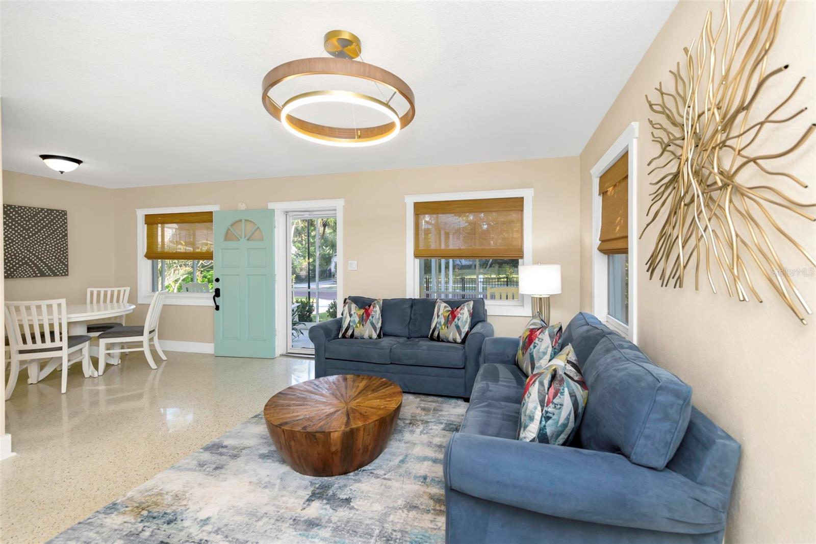 Image 36 of 49 For 116 Read Street