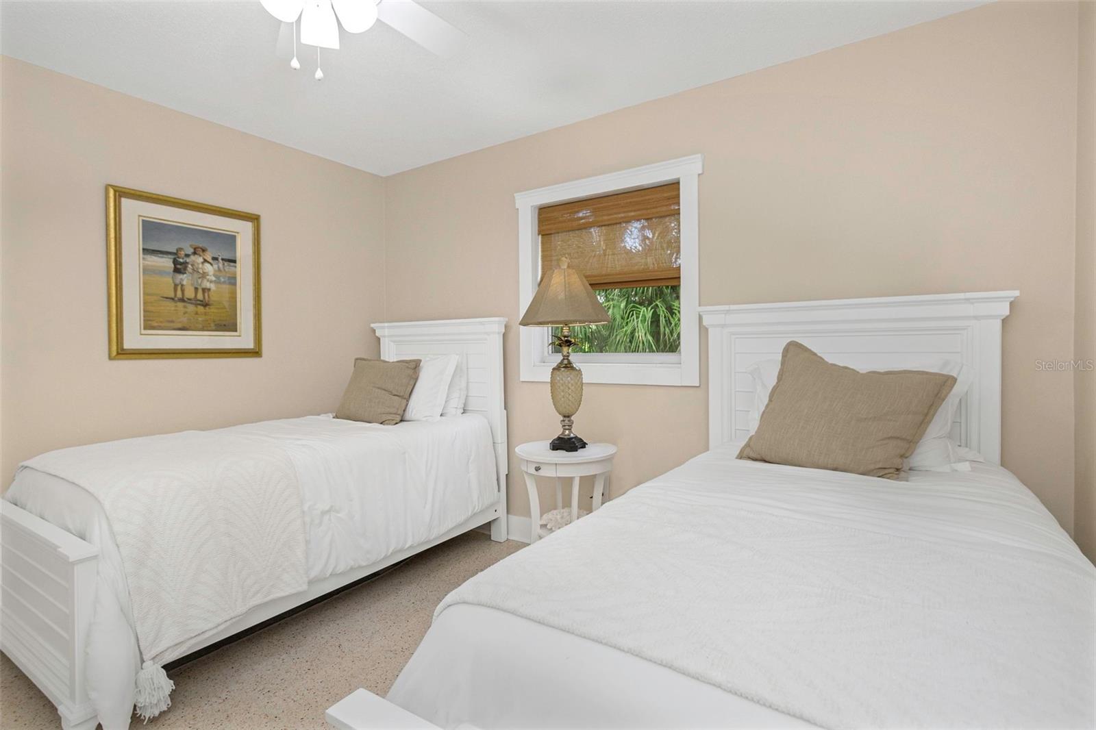 Image 44 of 49 For 116 Read Street