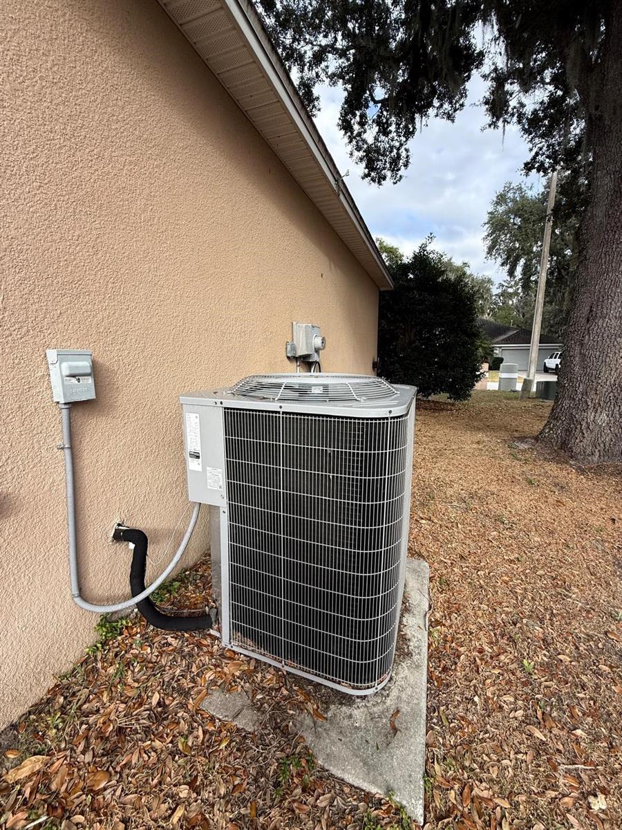 Image 28 of 32 For 2974 Blackwater Oaks Drive