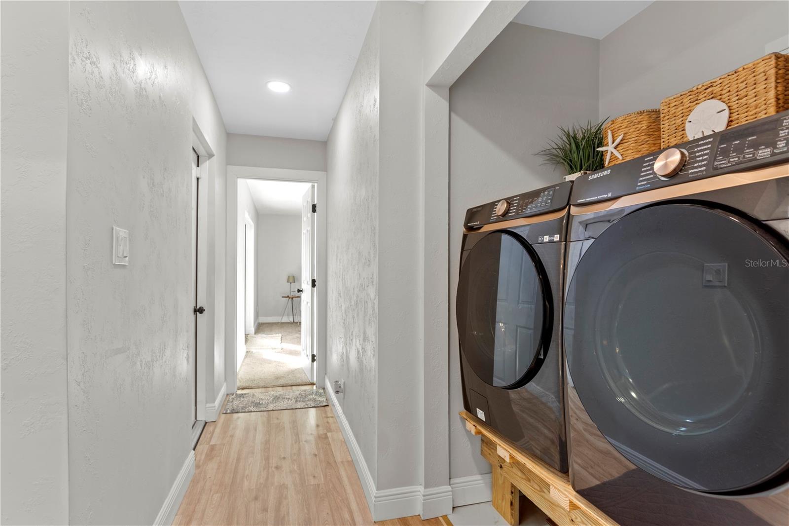 Image 13 of 82 For 6660 17th Street N