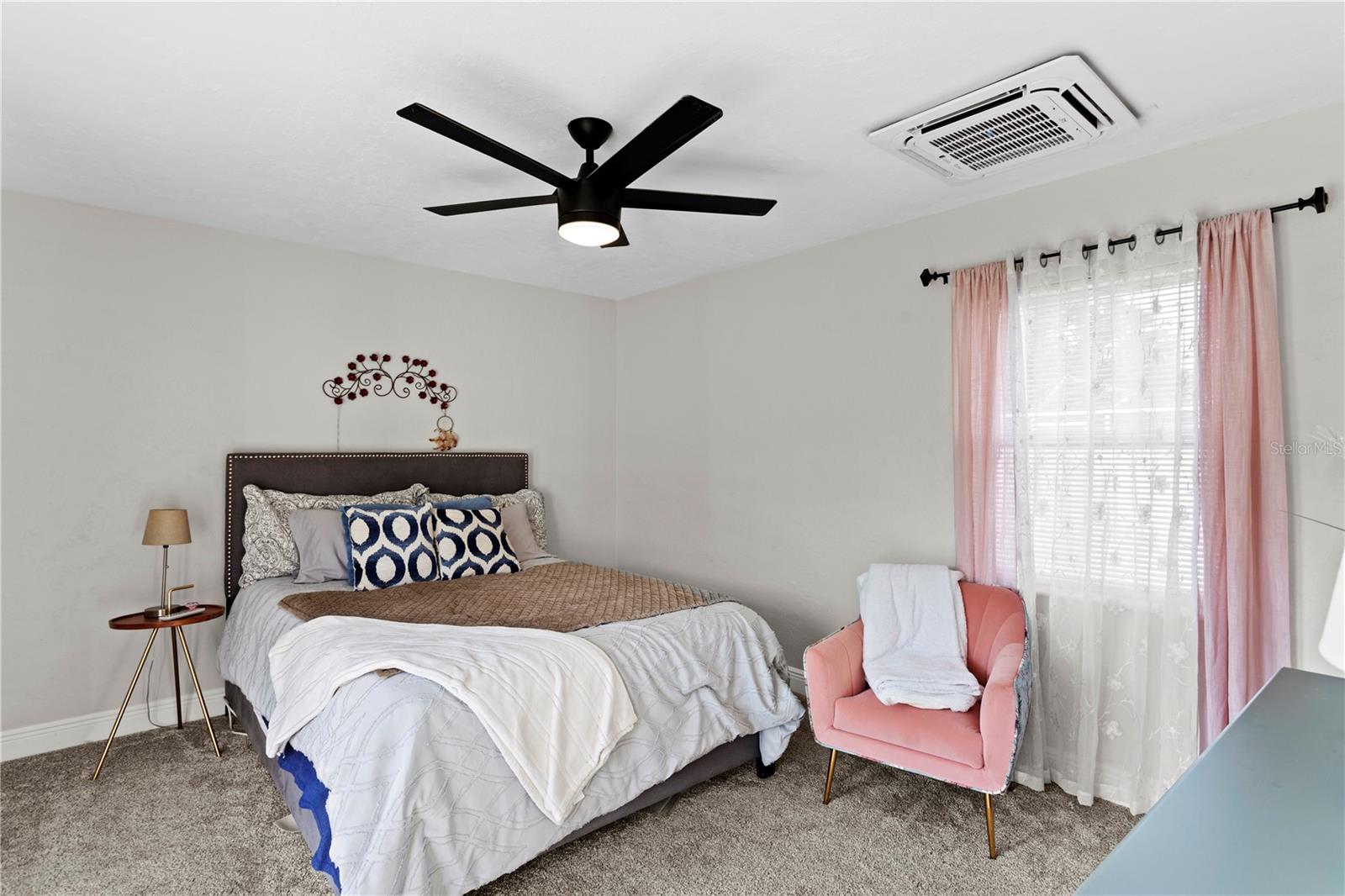 Image 15 of 82 For 6660 17th Street N