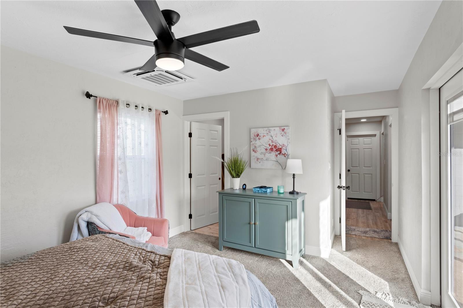 Image 16 of 82 For 6660 17th Street N