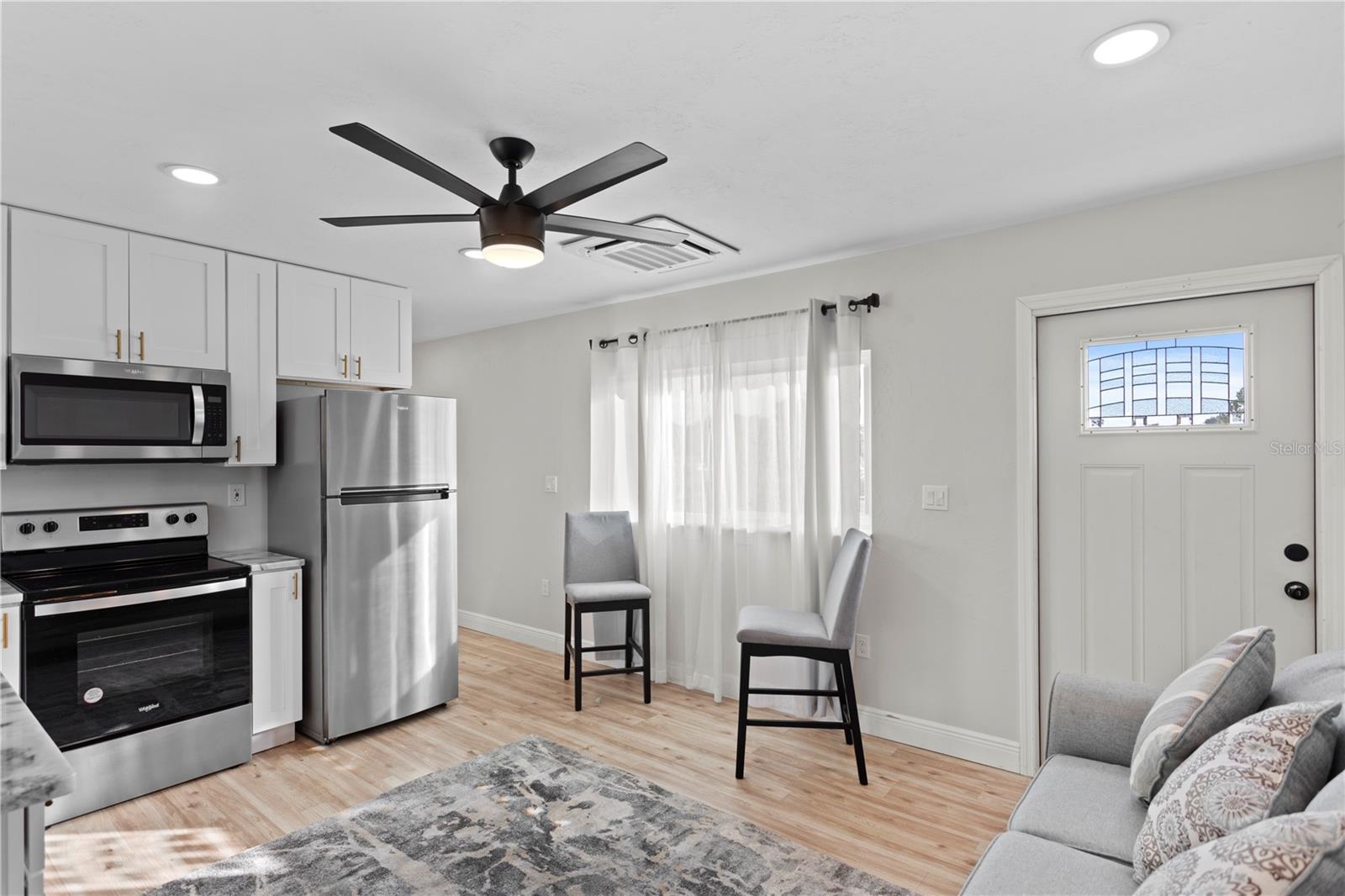 Image 29 of 82 For 6660 17th Street N