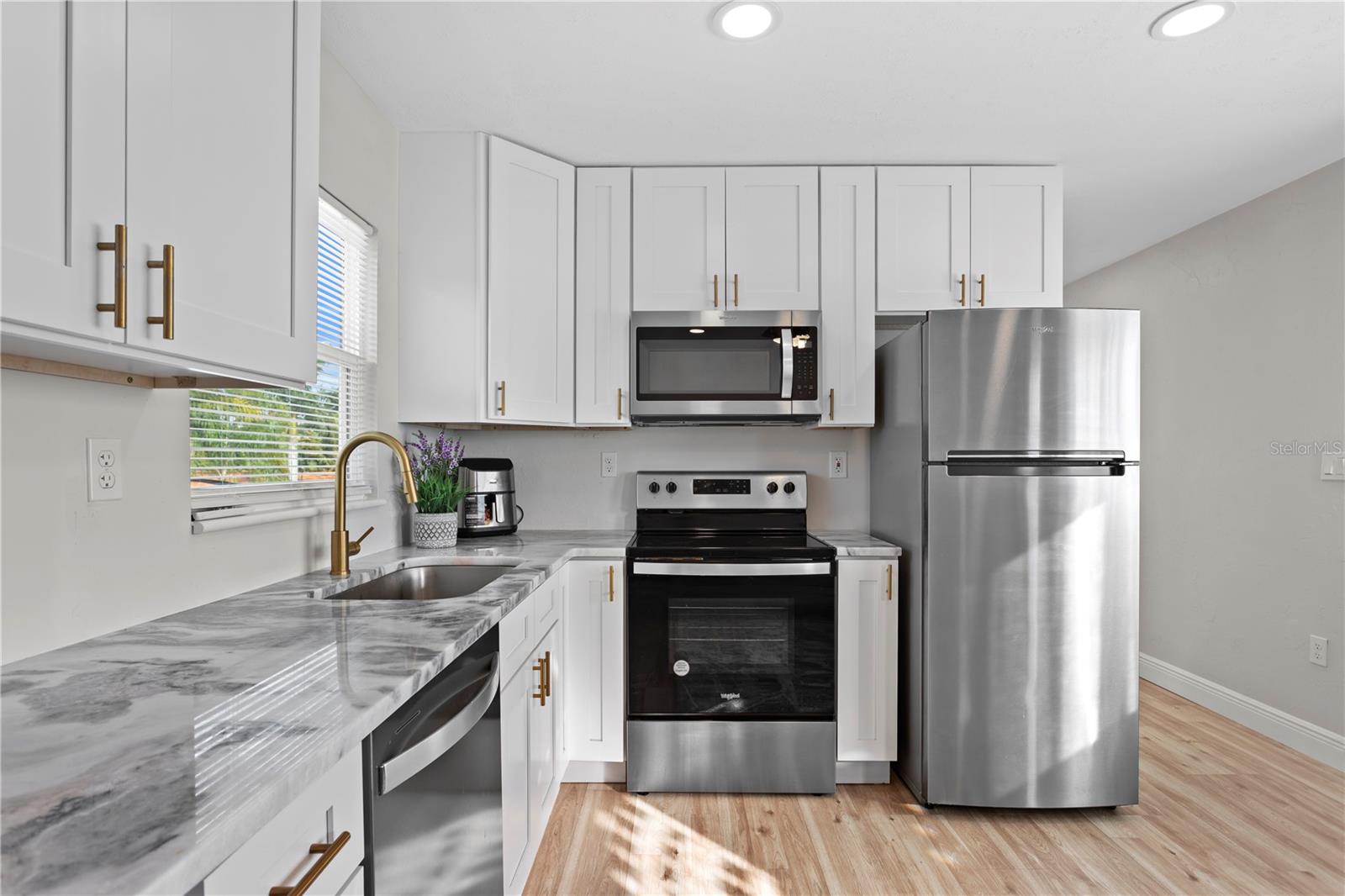 Image 31 of 82 For 6660 17th Street N