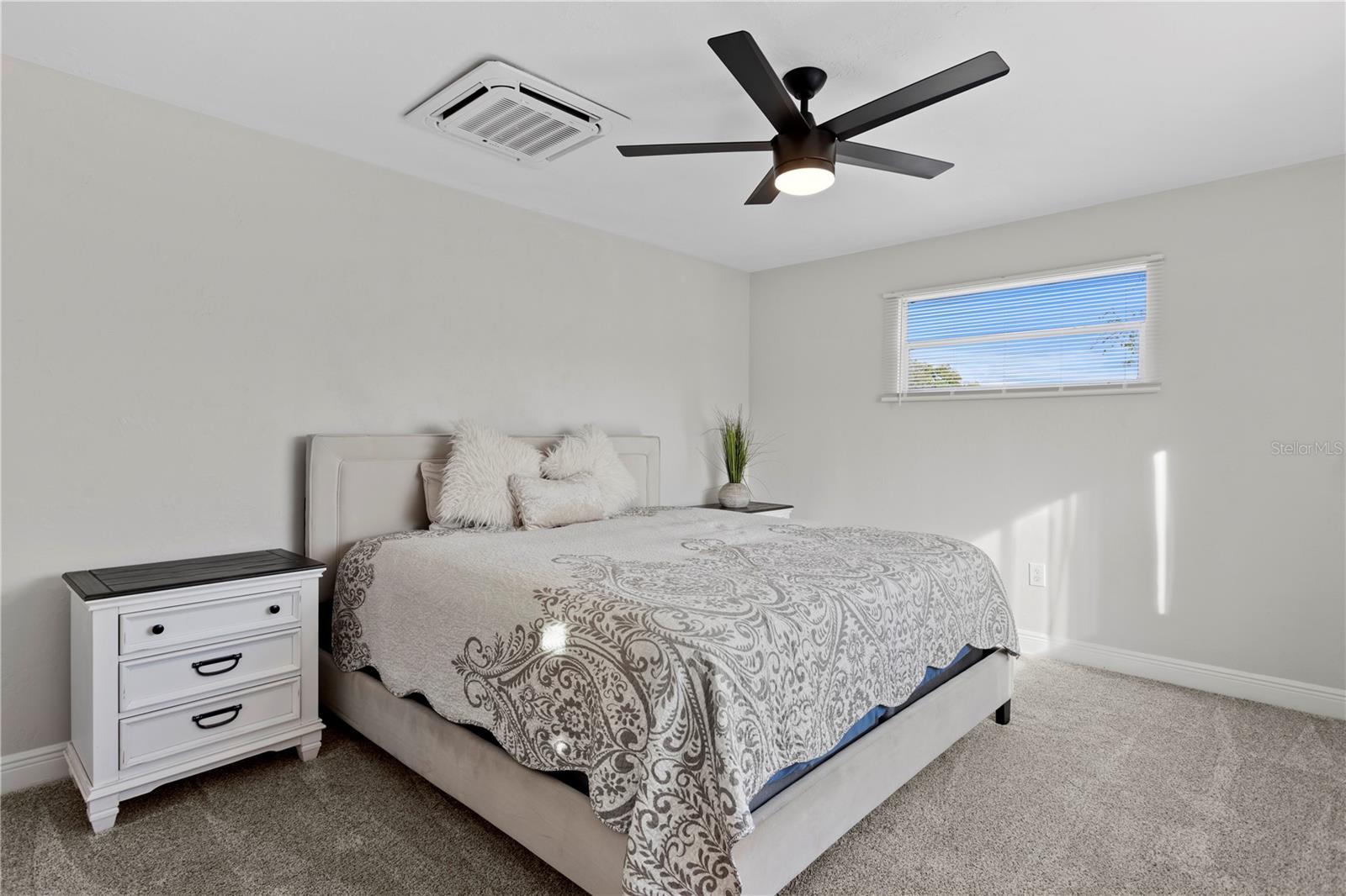 Image 35 of 82 For 6660 17th Street N