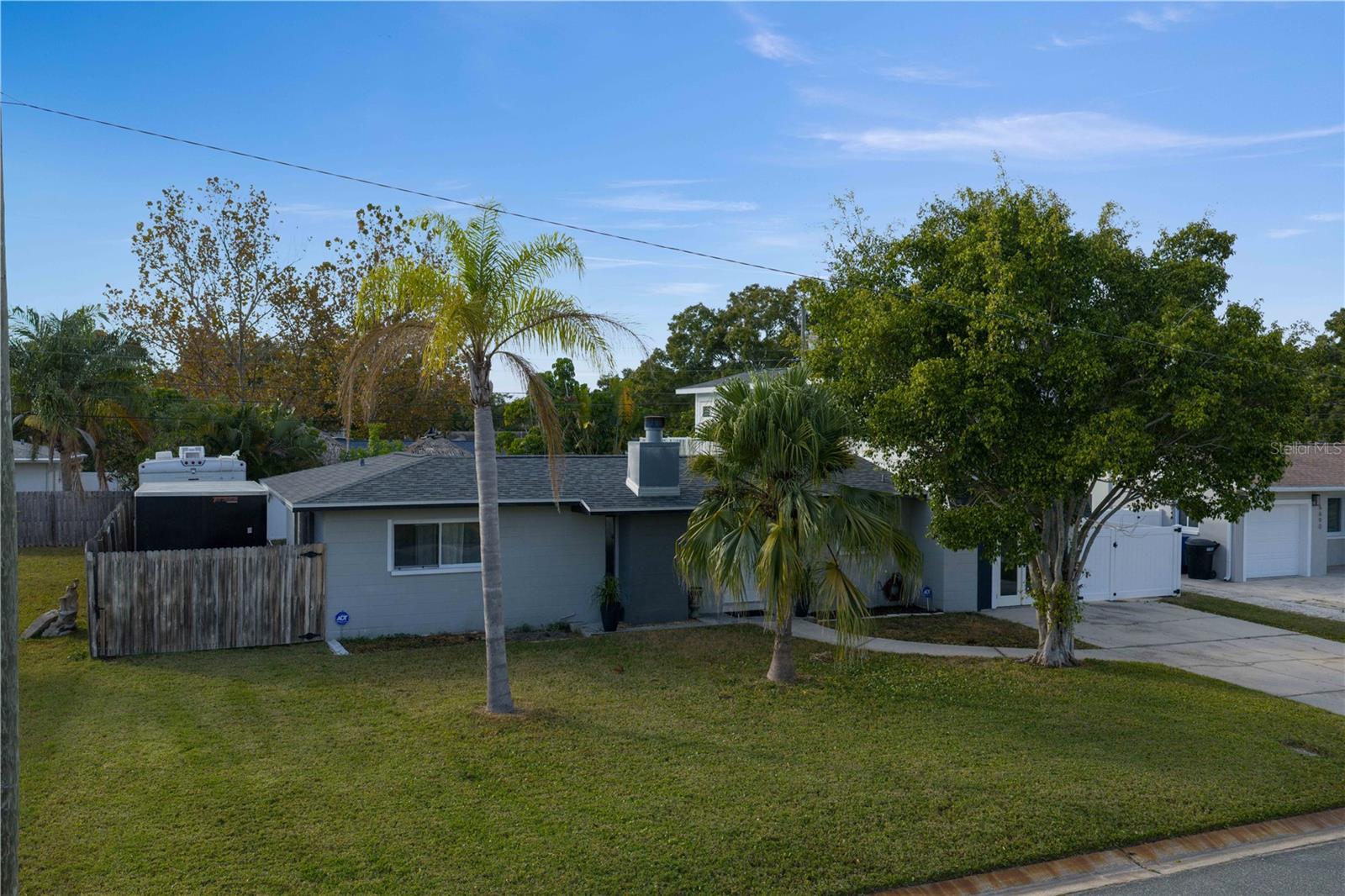 Image 51 of 82 For 6660 17th Street N