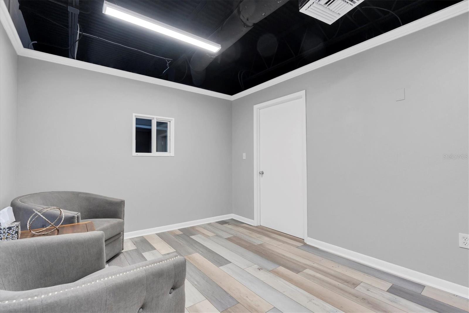 Image 22 of 35 For 2323 Curlew Road 7d