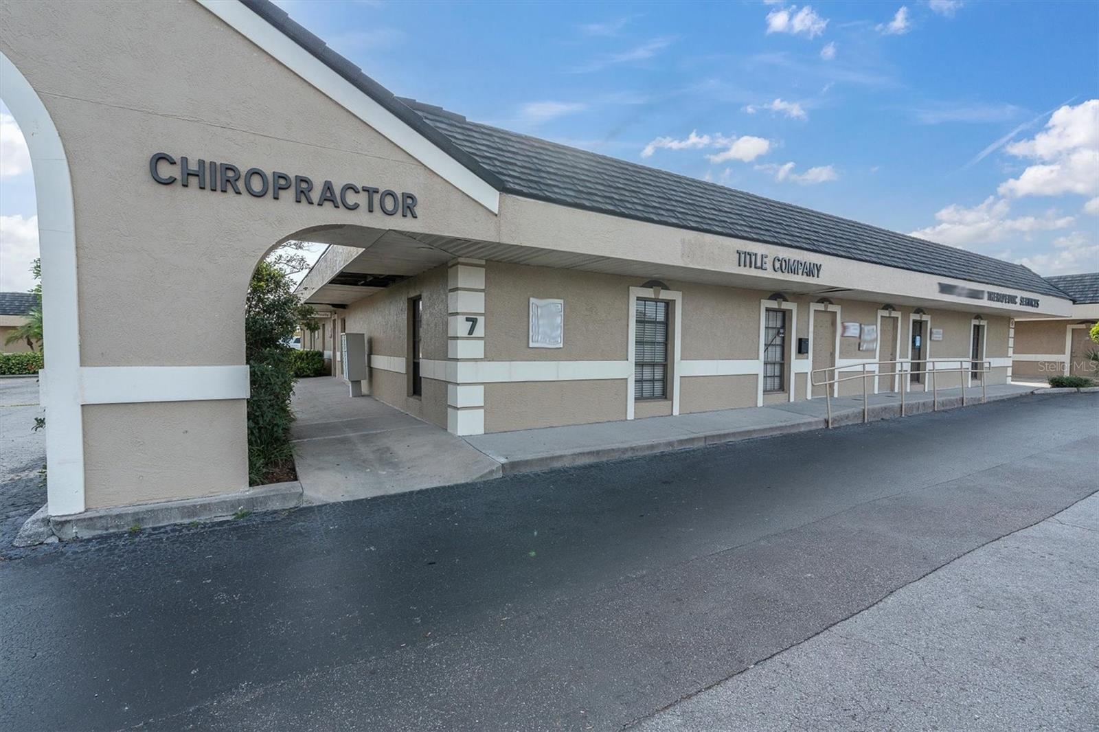 Image 30 of 35 For 2323 Curlew Road 7d