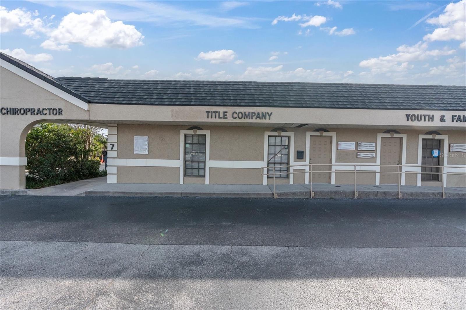 Image 31 of 35 For 2323 Curlew Road 7d