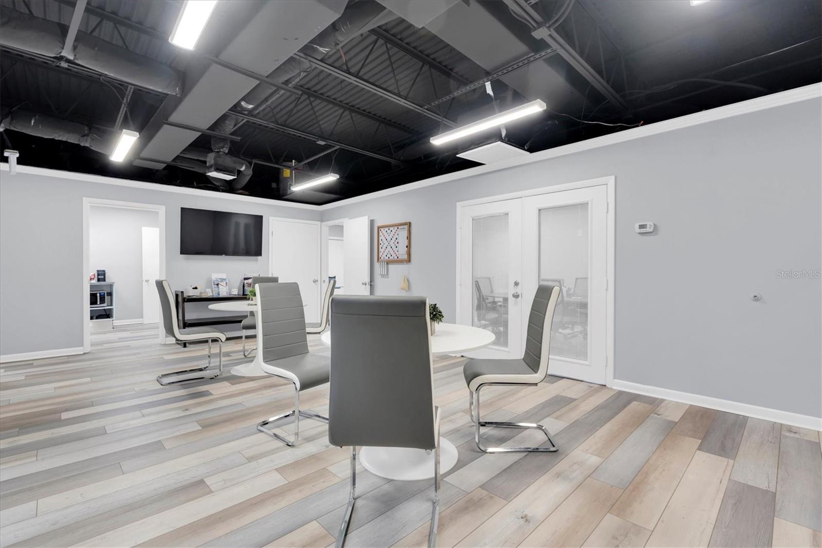 Image 8 of 35 For 2323 Curlew Road 7d