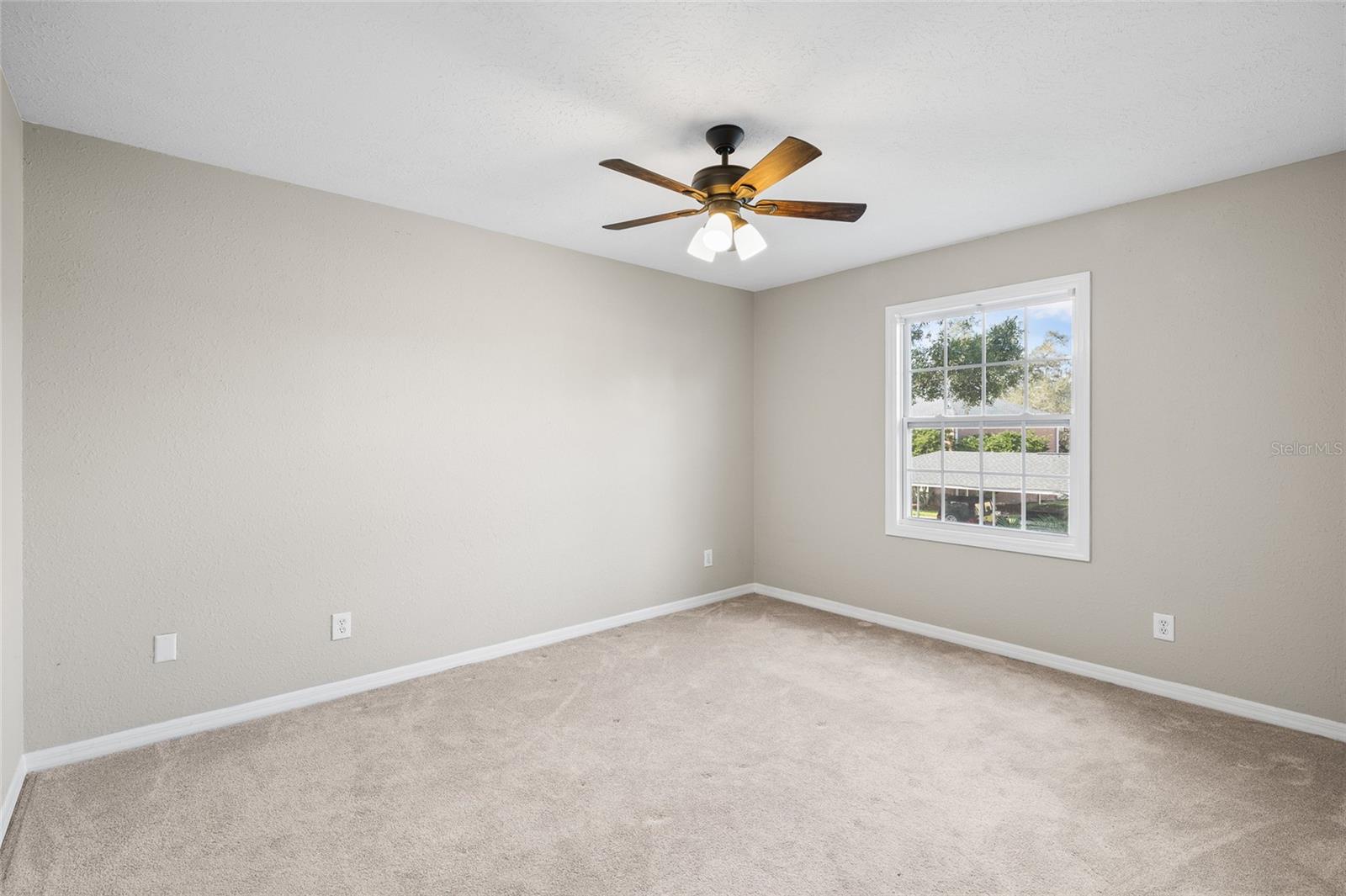 Image 12 of 28 For 13758 Orange Sunset Drive 202