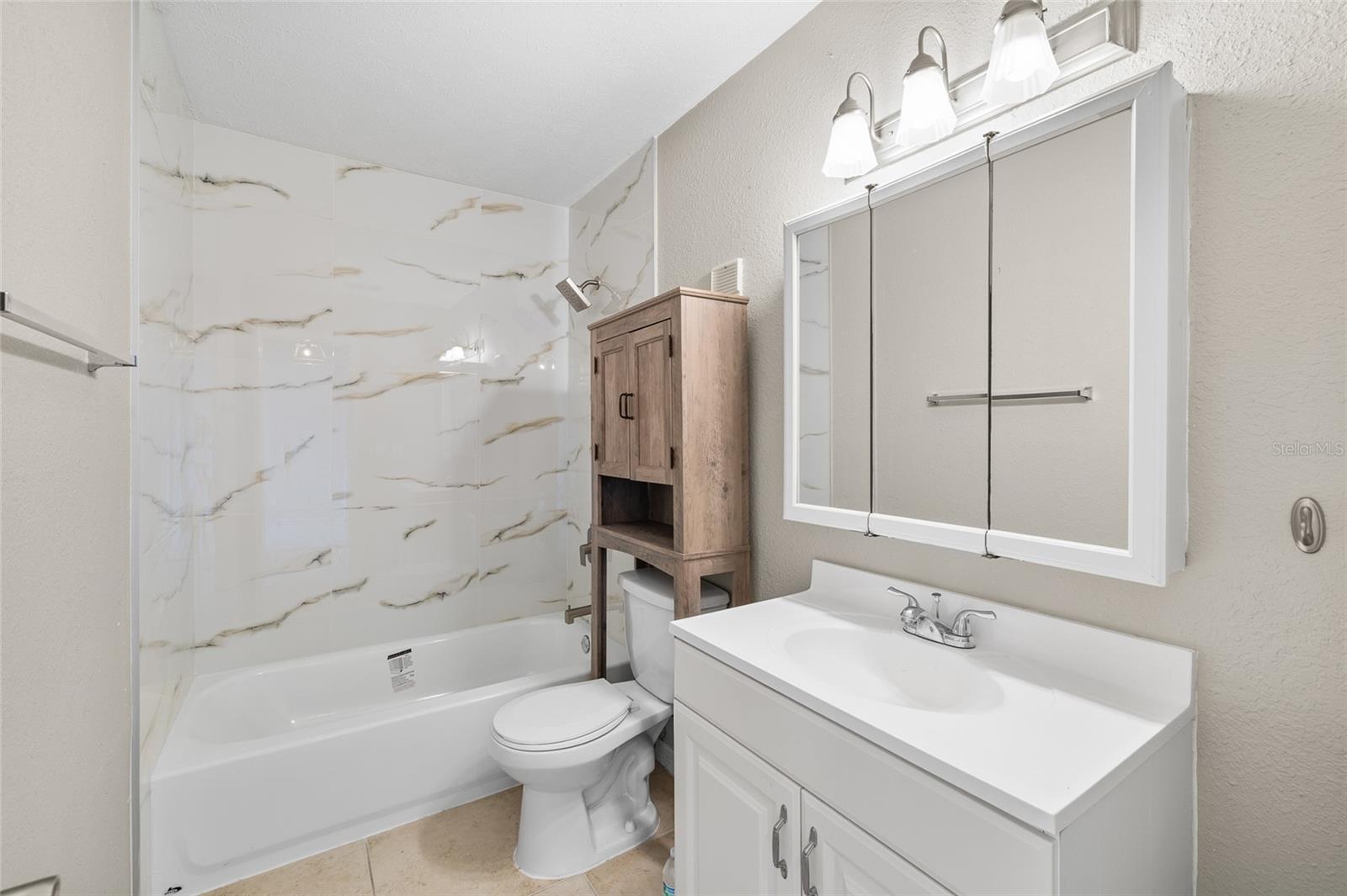 Image 14 of 28 For 13758 Orange Sunset Drive 202