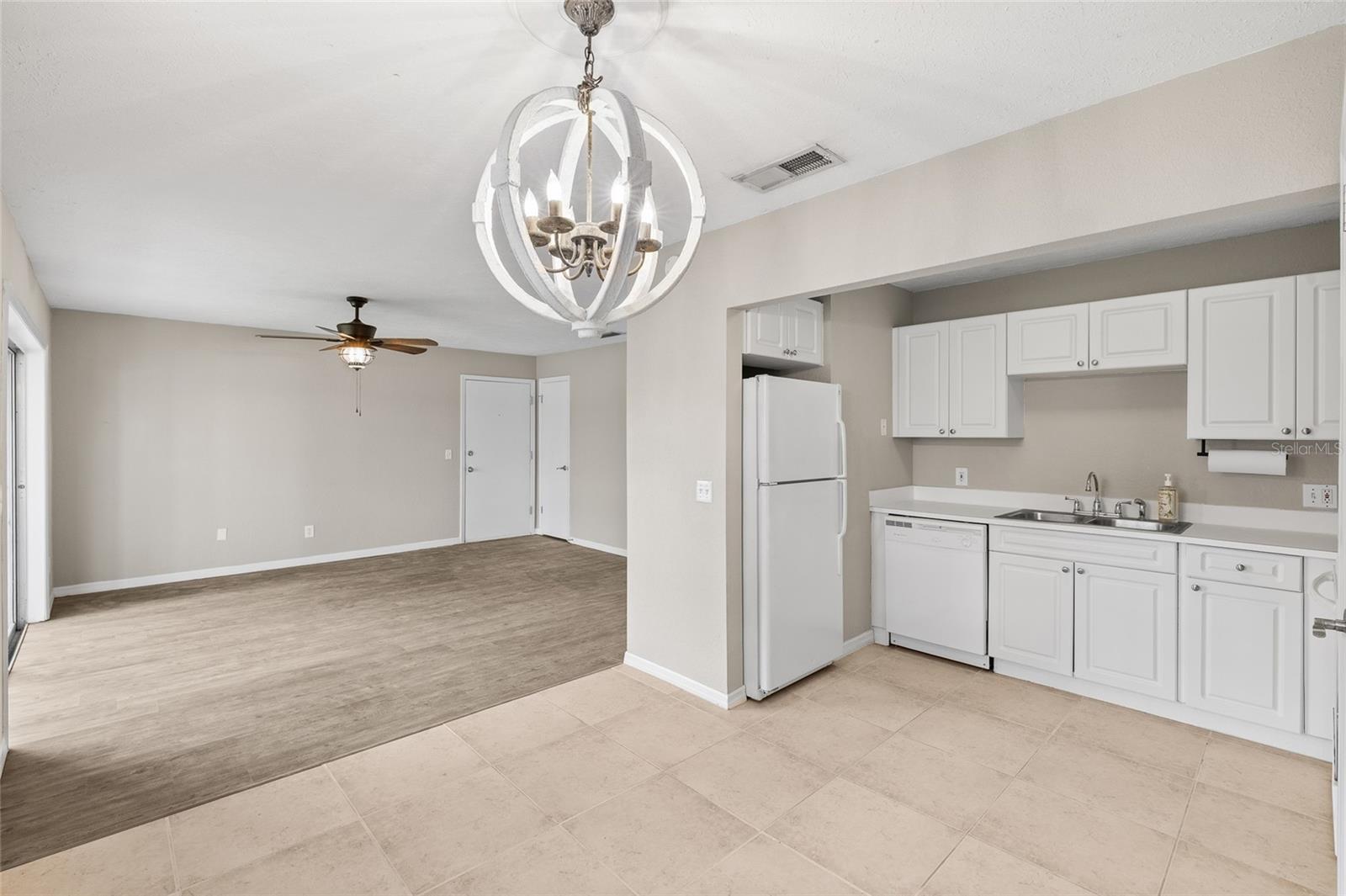 Image 9 of 28 For 13758 Orange Sunset Drive 202