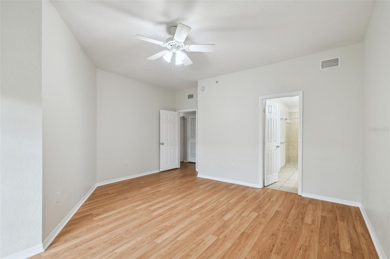 Image 37 of 69 For 119 Beach Haven Lane