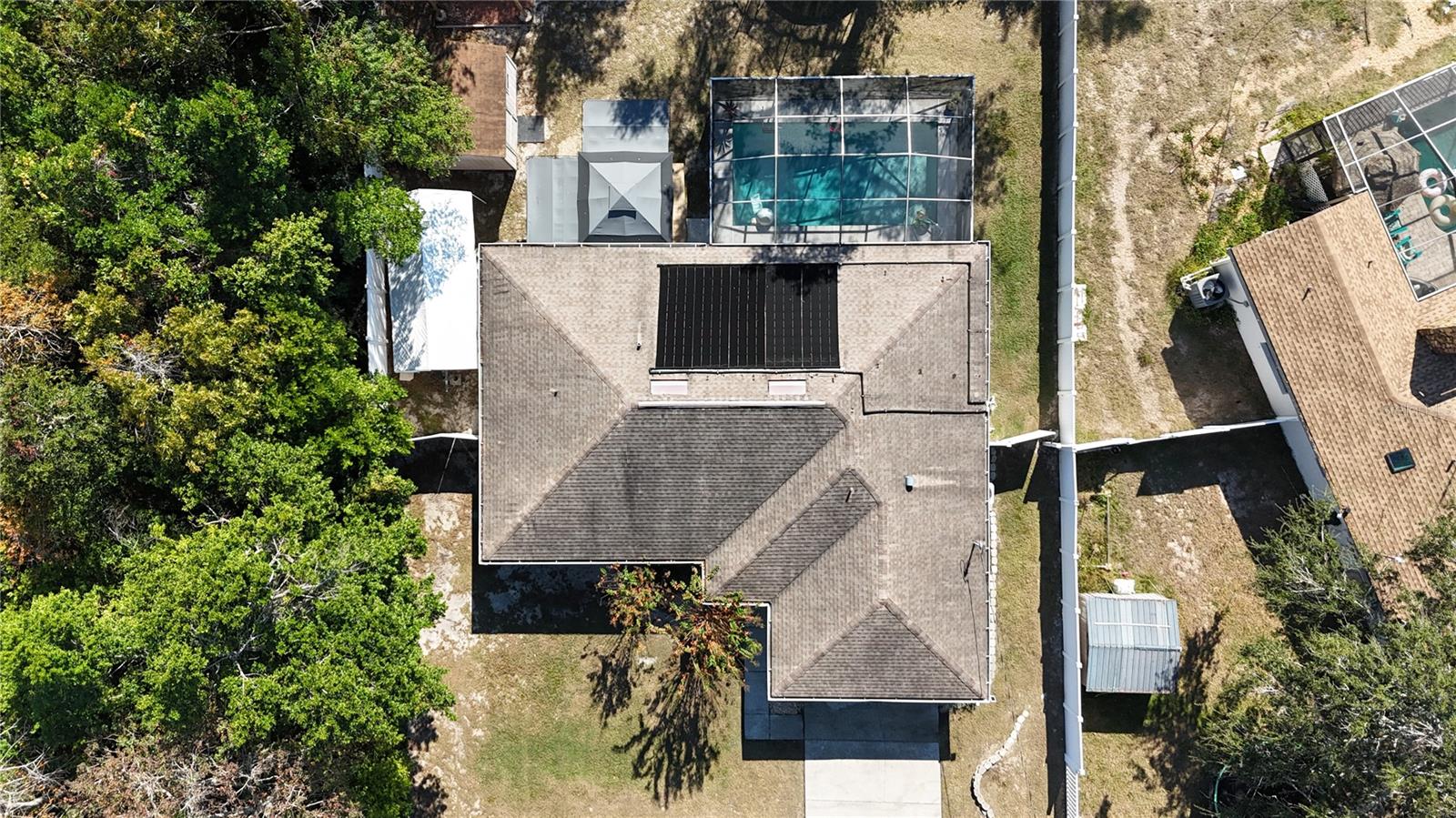 Listing photo id 30 for 3357 Ambassador Avenue