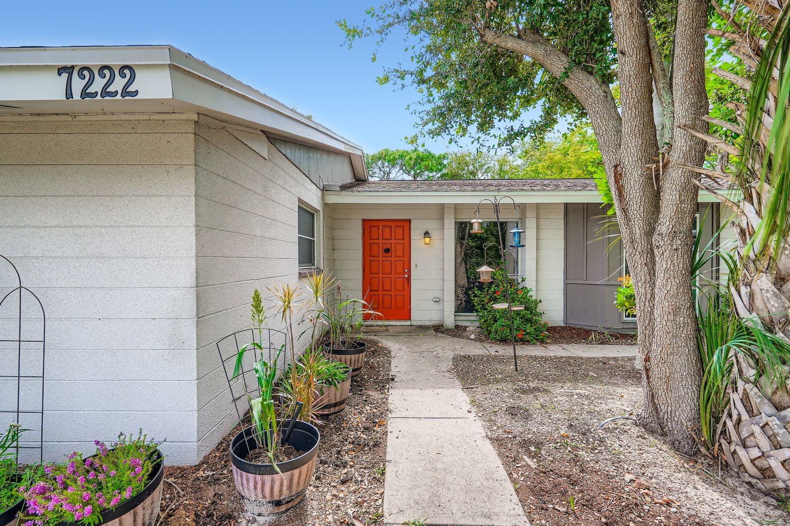 Image 10 of 31 For 7222 Meadowbrook Drive