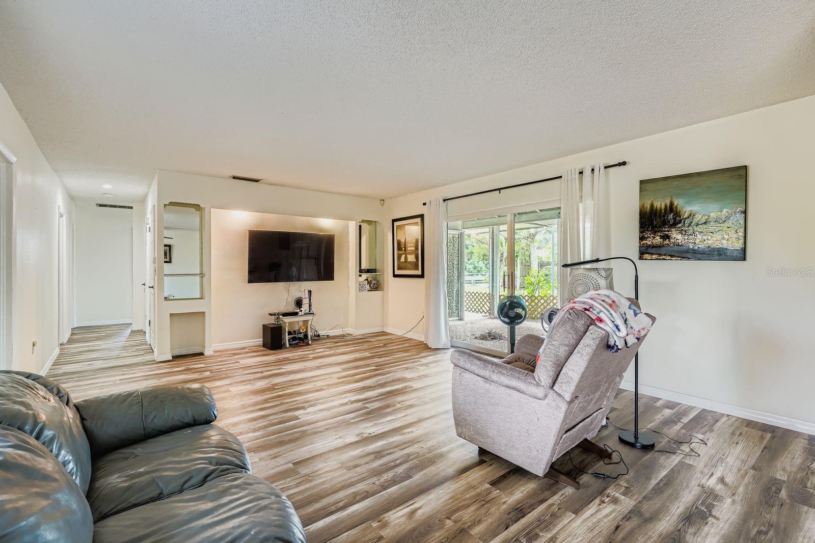 Image 15 of 31 For 7222 Meadowbrook Drive