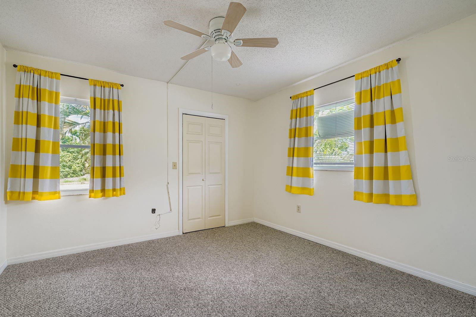 Image 23 of 31 For 7222 Meadowbrook Drive