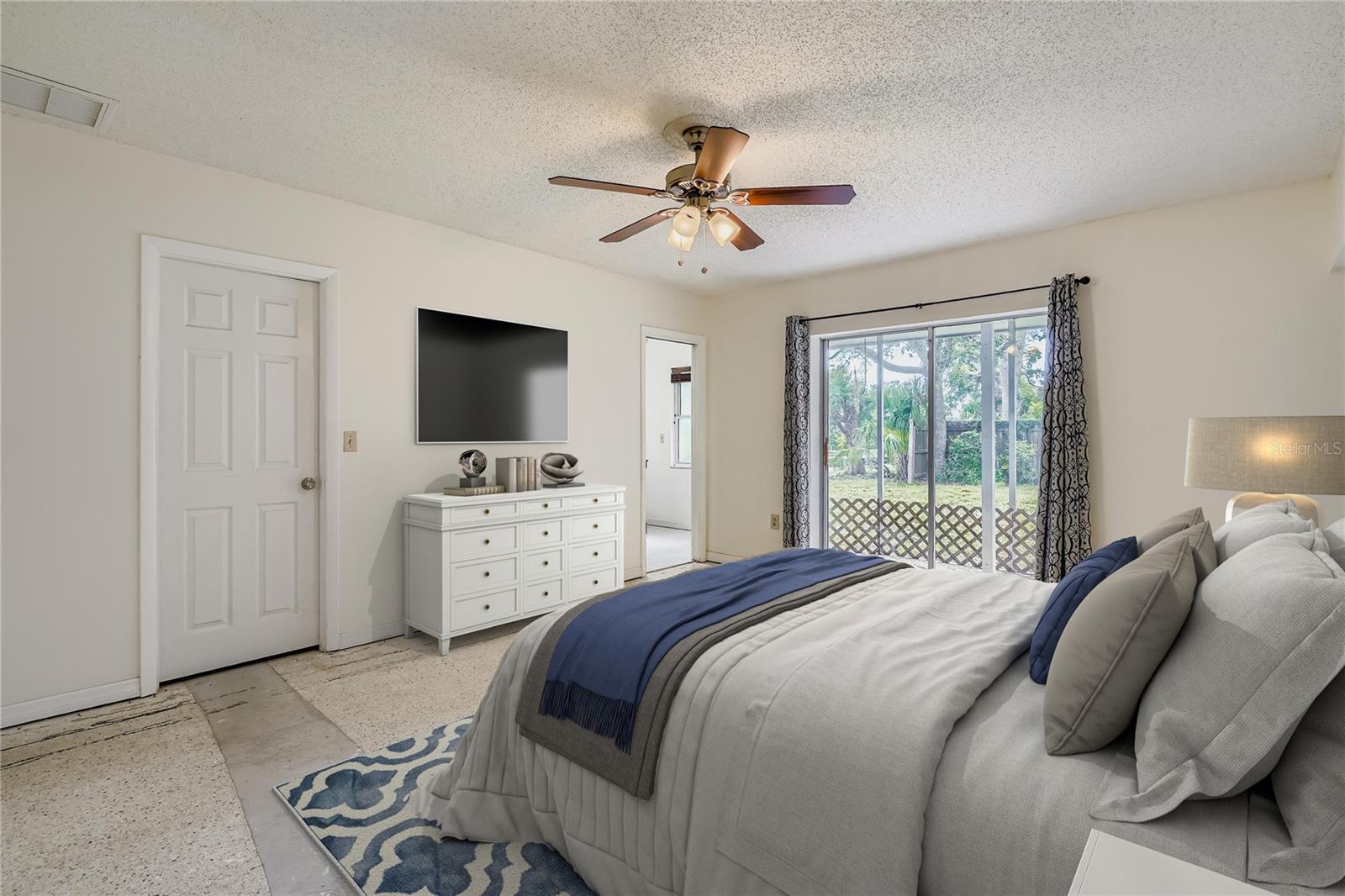 Image 3 of 31 For 7222 Meadowbrook Drive