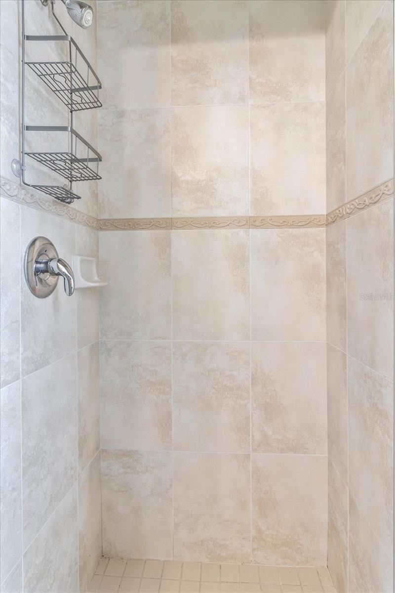 Image 27 of 46 For 2900 Lantana Drive