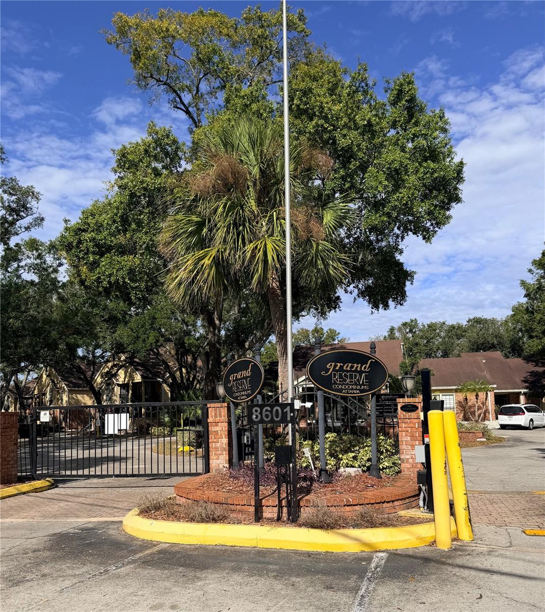 Image 17 of 18 For 8653 Fancy Finch Drive 204