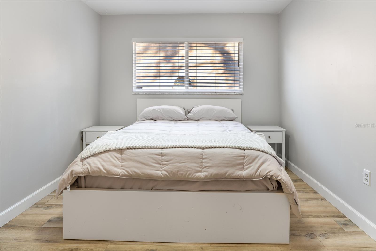 Image 19 of 31 For 24473 Painter Drive