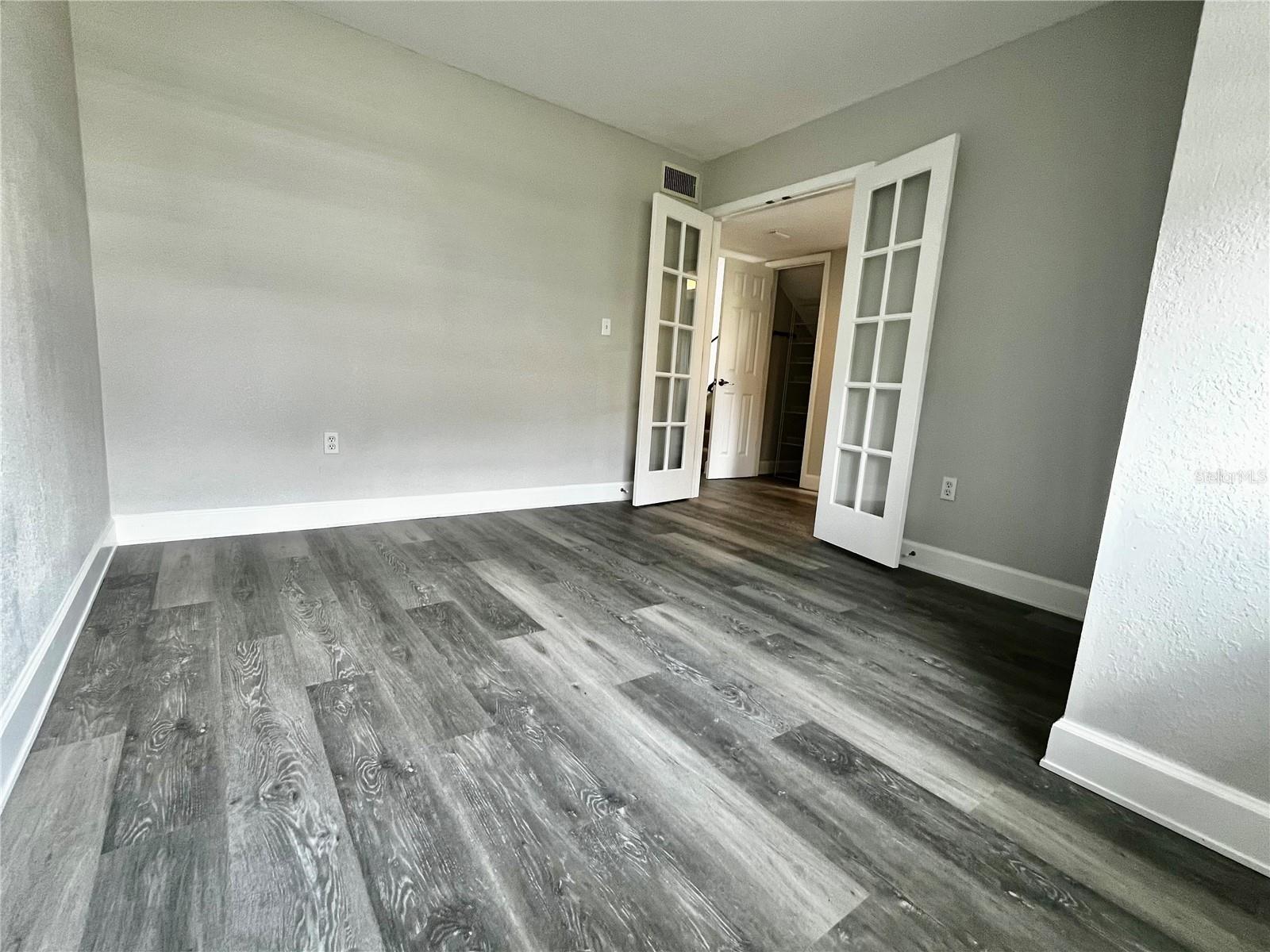 Image 20 of 56 For 6490 Cape Hatteras Way Ne 5