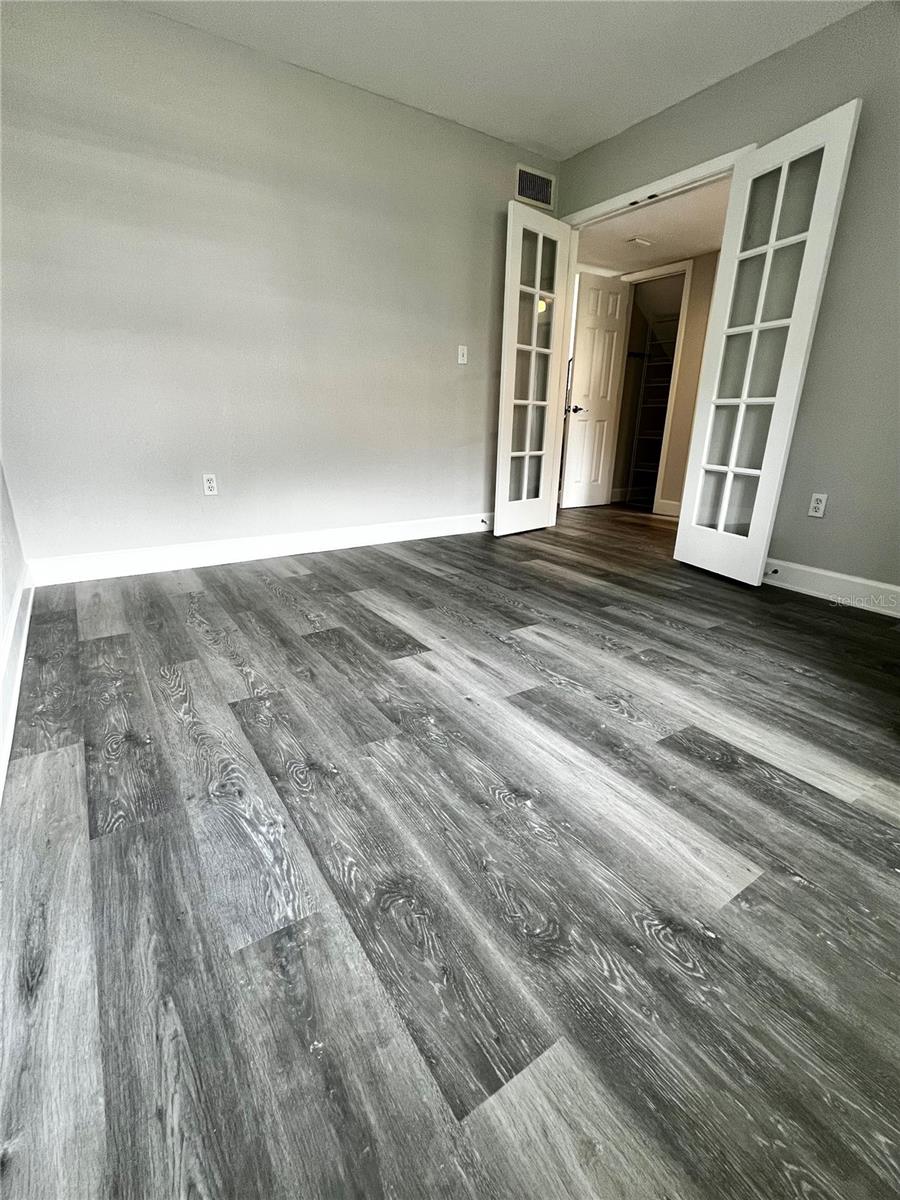 Image 21 of 56 For 6490 Cape Hatteras Way Ne 5