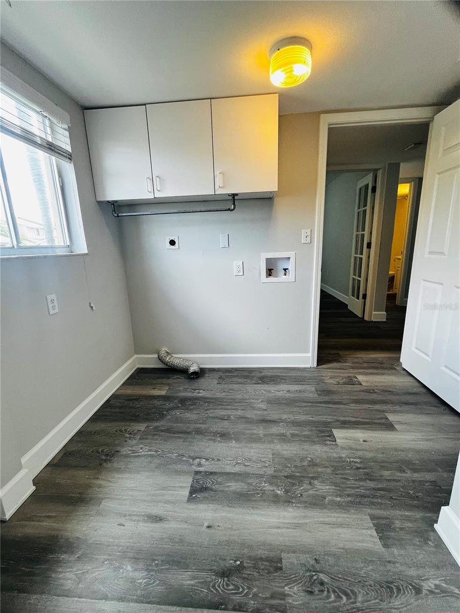 Image 23 of 56 For 6490 Cape Hatteras Way Ne 5