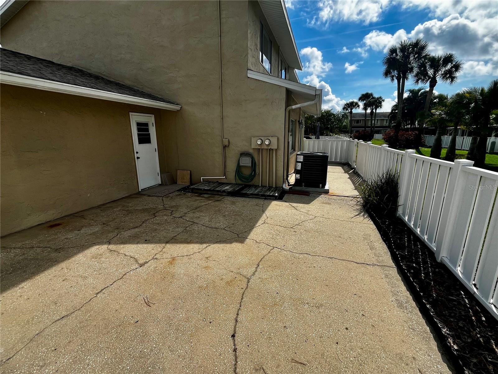 Image 26 of 56 For 6490 Cape Hatteras Way Ne 5