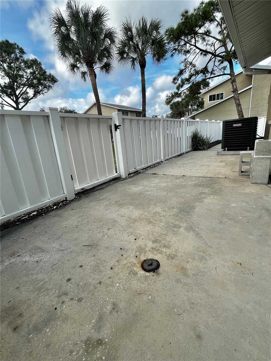 Image 31 of 56 For 6490 Cape Hatteras Way Ne 5