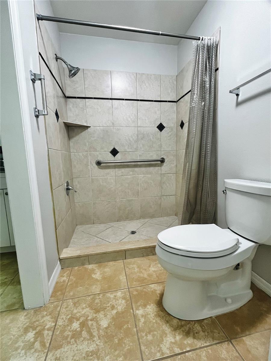 Image 42 of 56 For 6490 Cape Hatteras Way Ne 5