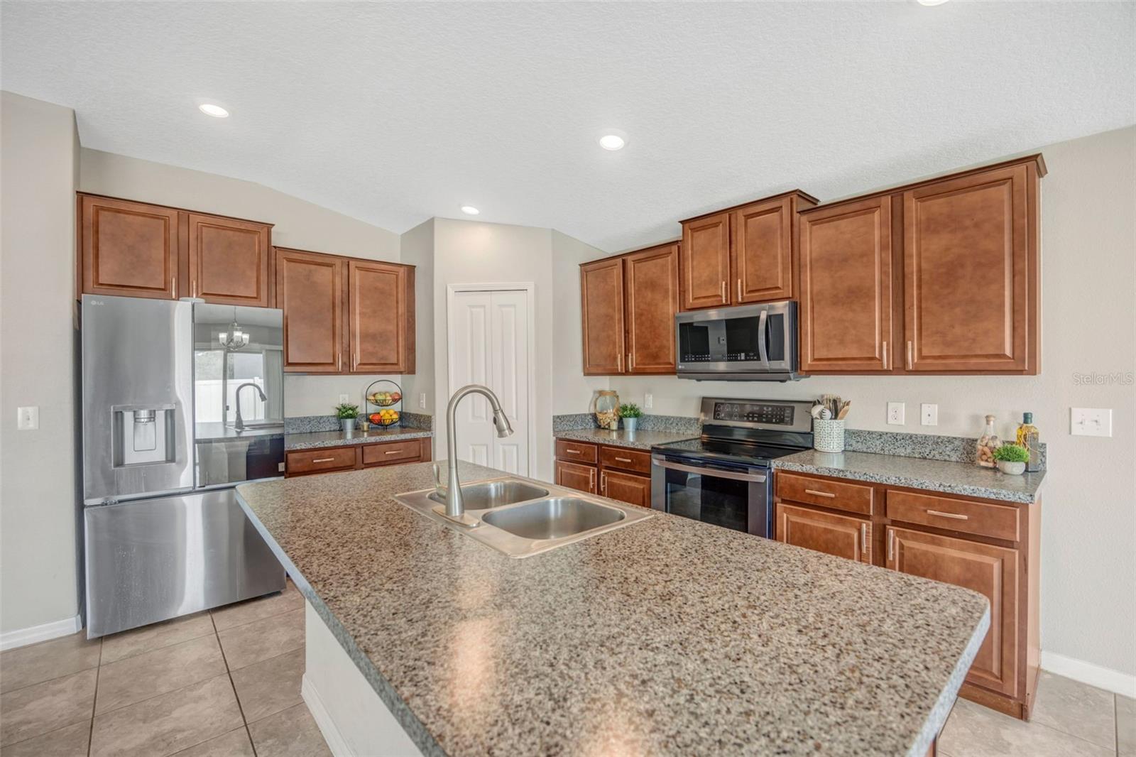 Image 7 of 27 For 10532 Standing Stone Drive