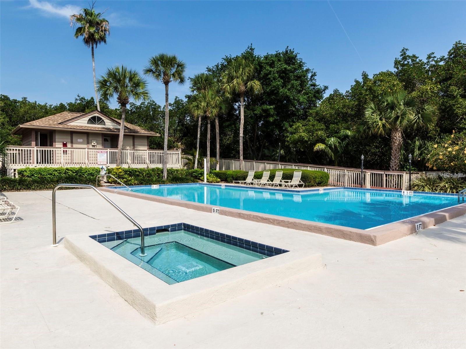 Image 45 of 49 For 842 Amelia Court Ne