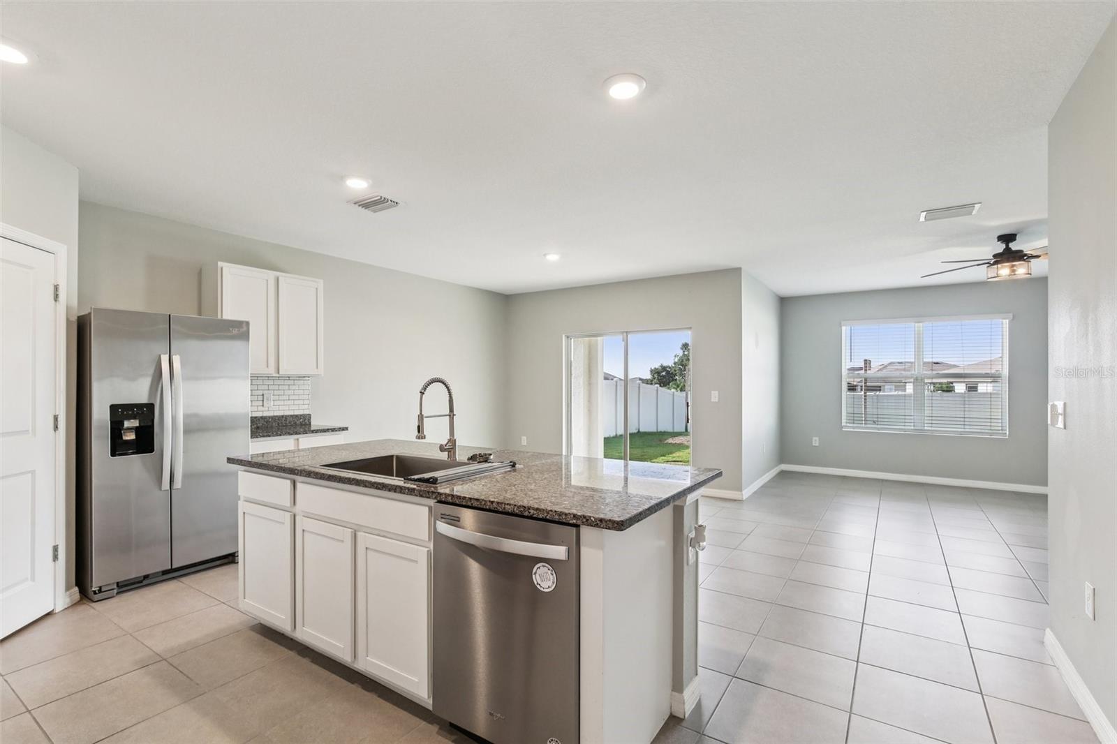 Listing photo id 11 for 10904 Tally Fawn Loop