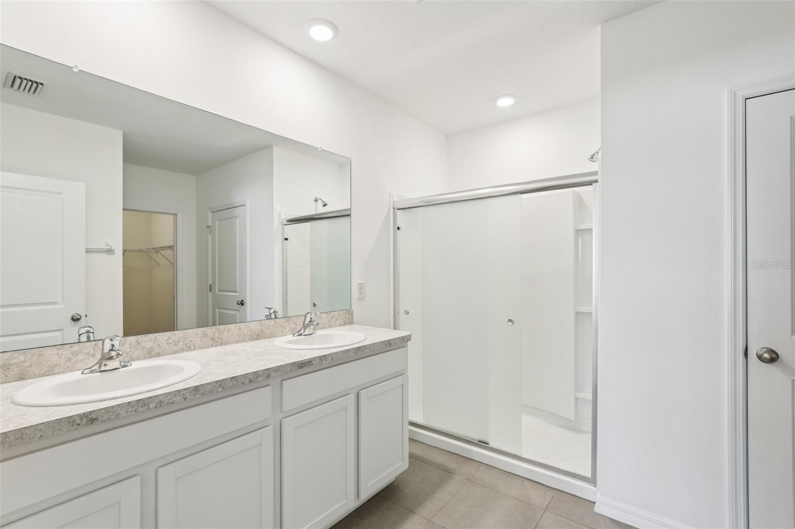 Listing photo id 16 for 10904 Tally Fawn Loop