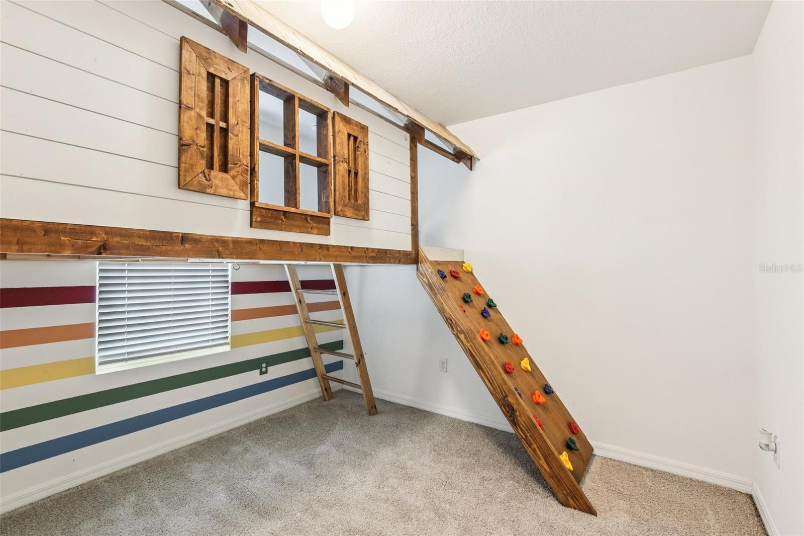 Listing photo id 22 for 10904 Tally Fawn Loop