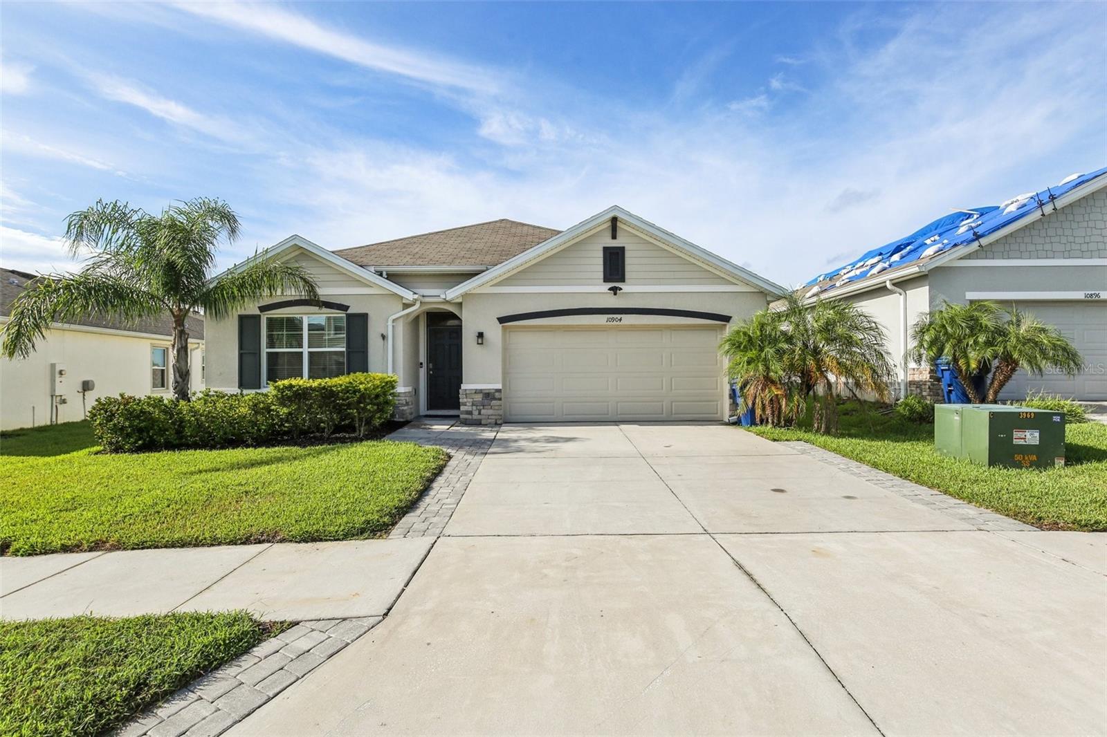 Listing photo id 1 for 10904 Tally Fawn Loop