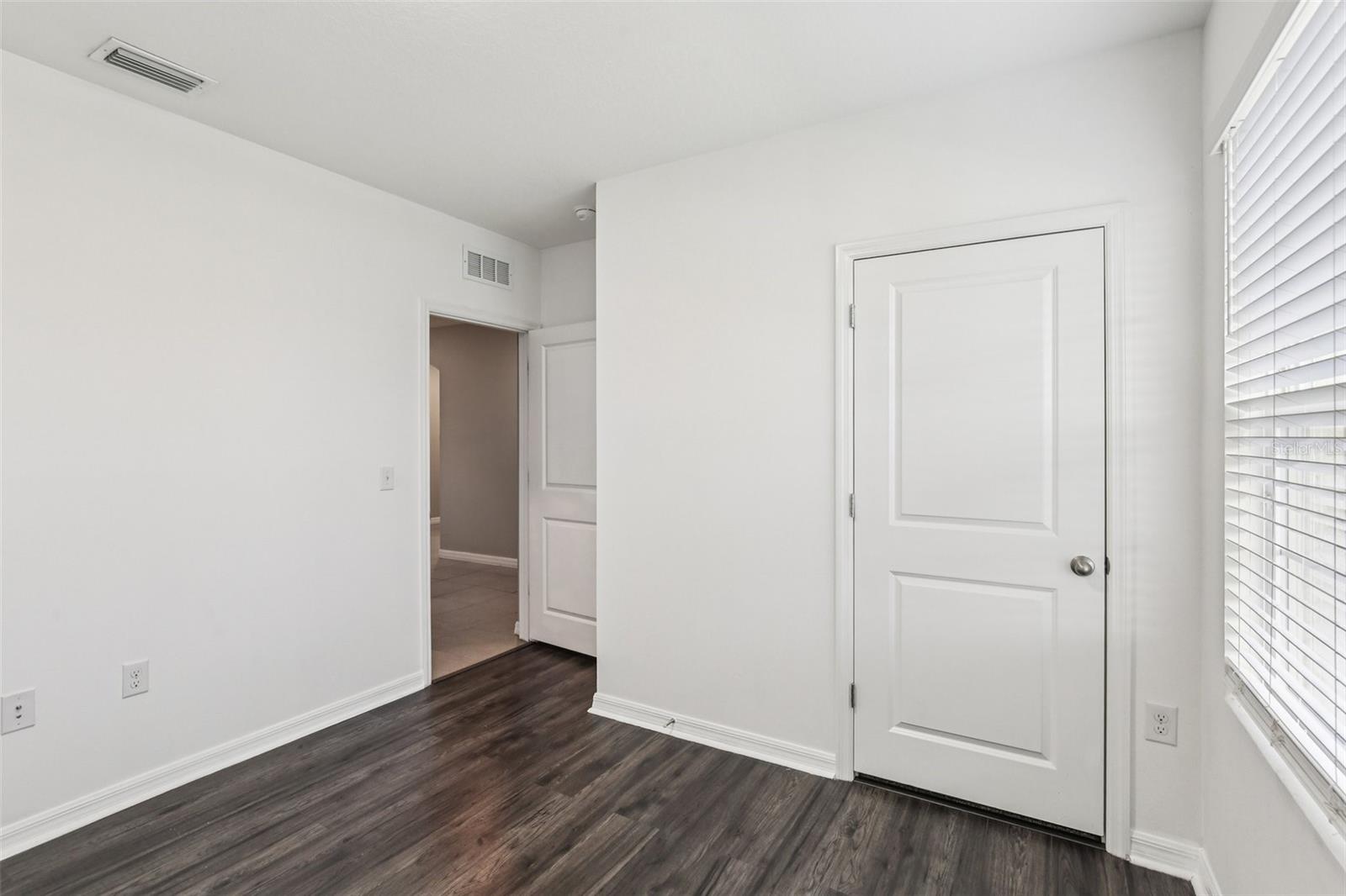 Listing photo id 28 for 10904 Tally Fawn Loop