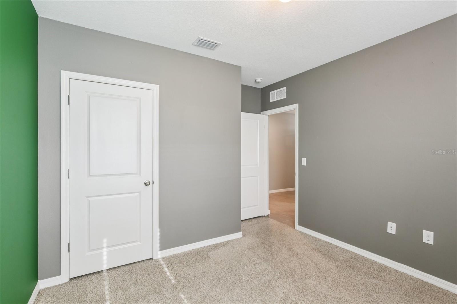 Listing photo id 30 for 10904 Tally Fawn Loop