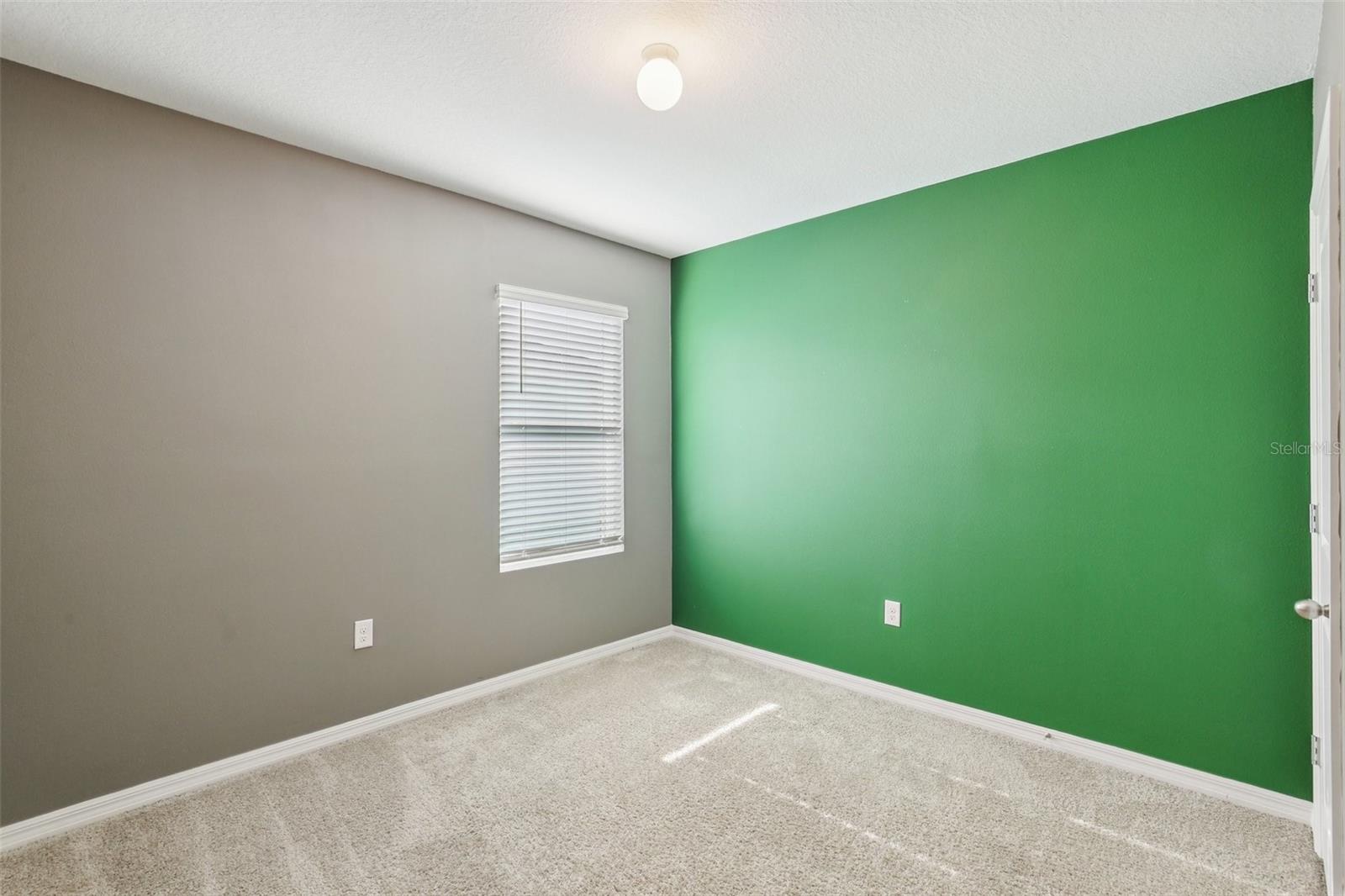 Listing photo id 32 for 10904 Tally Fawn Loop