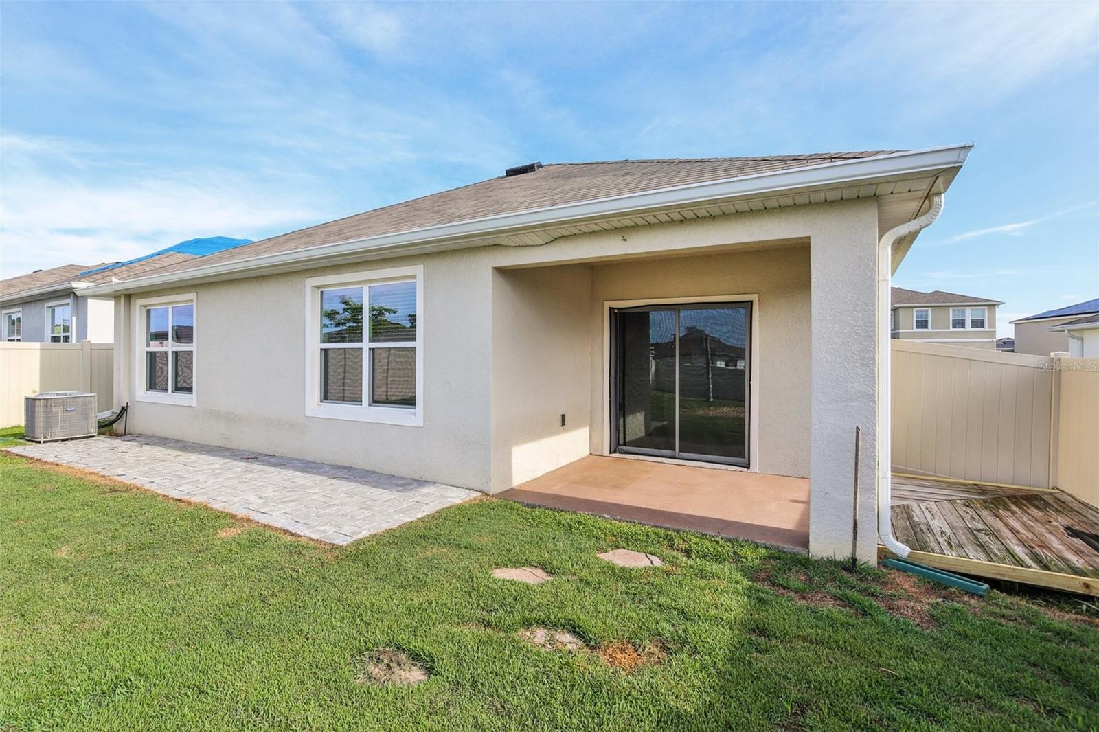 Listing photo id 35 for 10904 Tally Fawn Loop